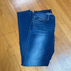 Lucky Brand Vintage Jeans. Light/Dark Wash. Size 0/25.
